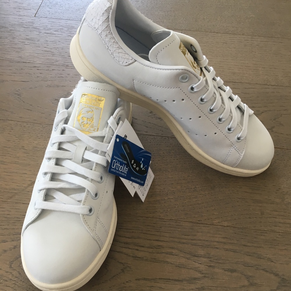 BRAND NEW Mens Adidas Stan Smiths!!!